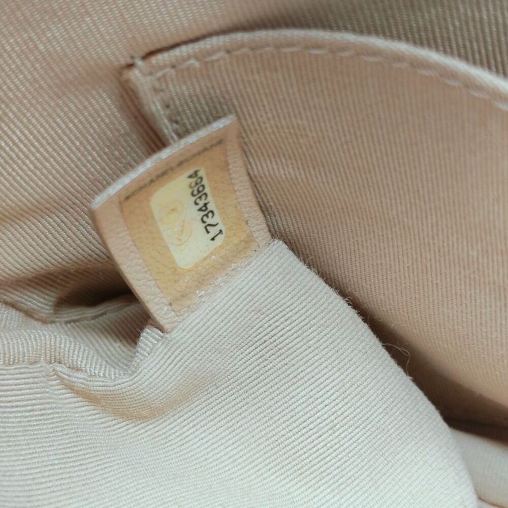 Chanel Women Pre-Loved Bag Very Good Condition - Picture 8 of 9